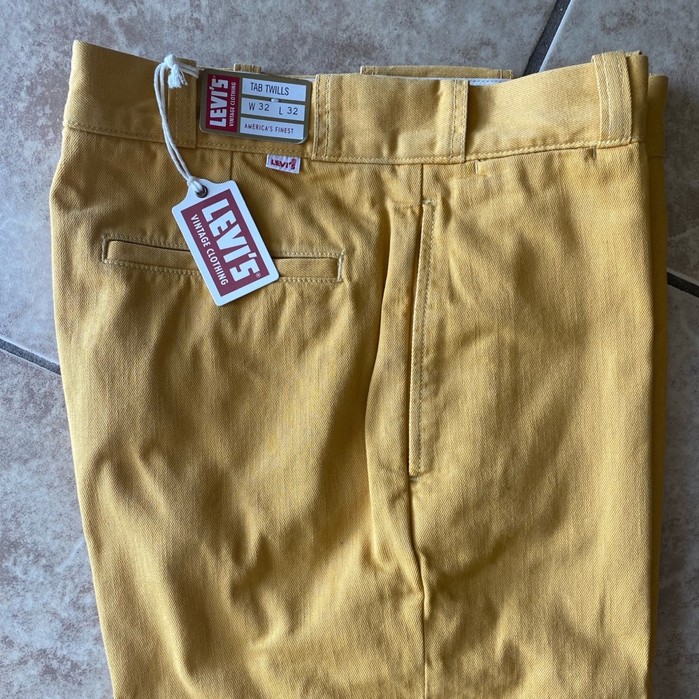 Levi’s Vintage Clothing Tab Twill Yellow Goldenrod Chino Pants 32x32
